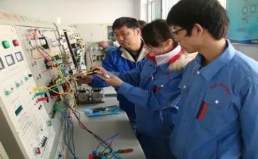 电工班工作总结参考8篇