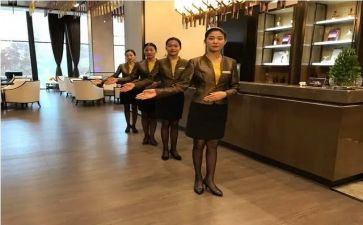 服务员的工作总结5篇