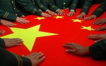 教师国旗前的讲话稿范文通用6篇