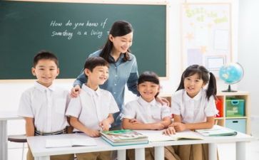《我的老师》600字作文优秀6篇