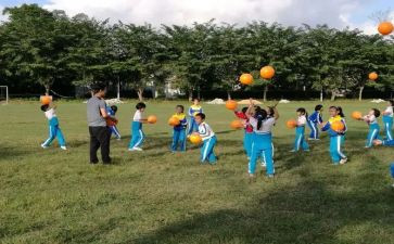 抛接球幼儿园教案6篇