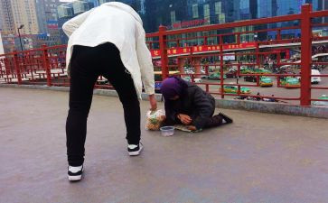 女乞丐读后感8篇