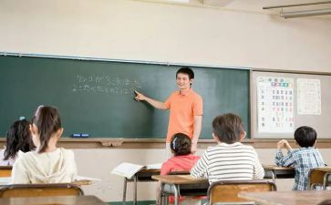 学生做优秀的自己演讲稿7篇